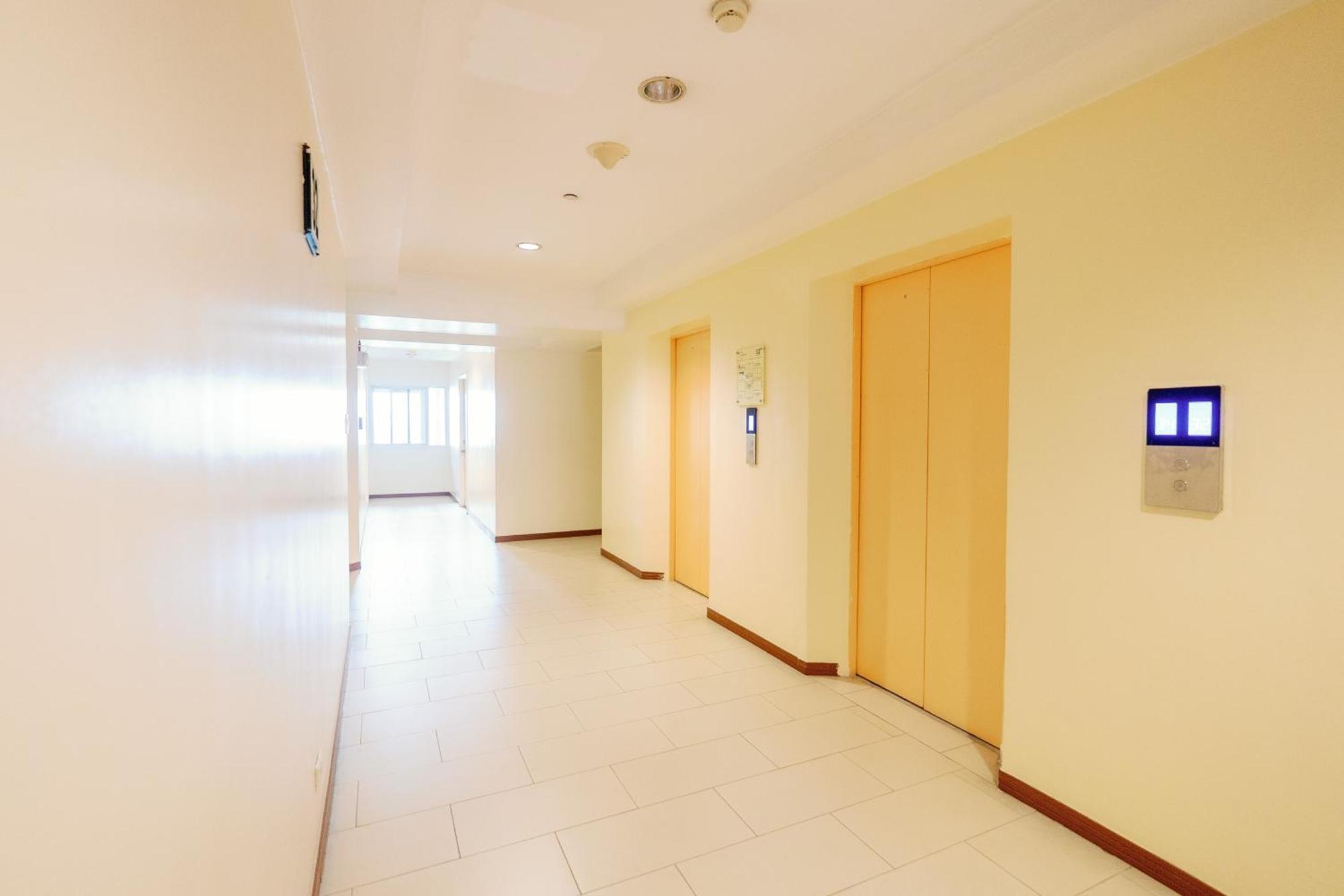 Cozy 2-Bedroom At South Of Market Soma Bgc Near Sm Aura, Market! Market! & Bonifacio High Street Тагуиг Екстериор снимка