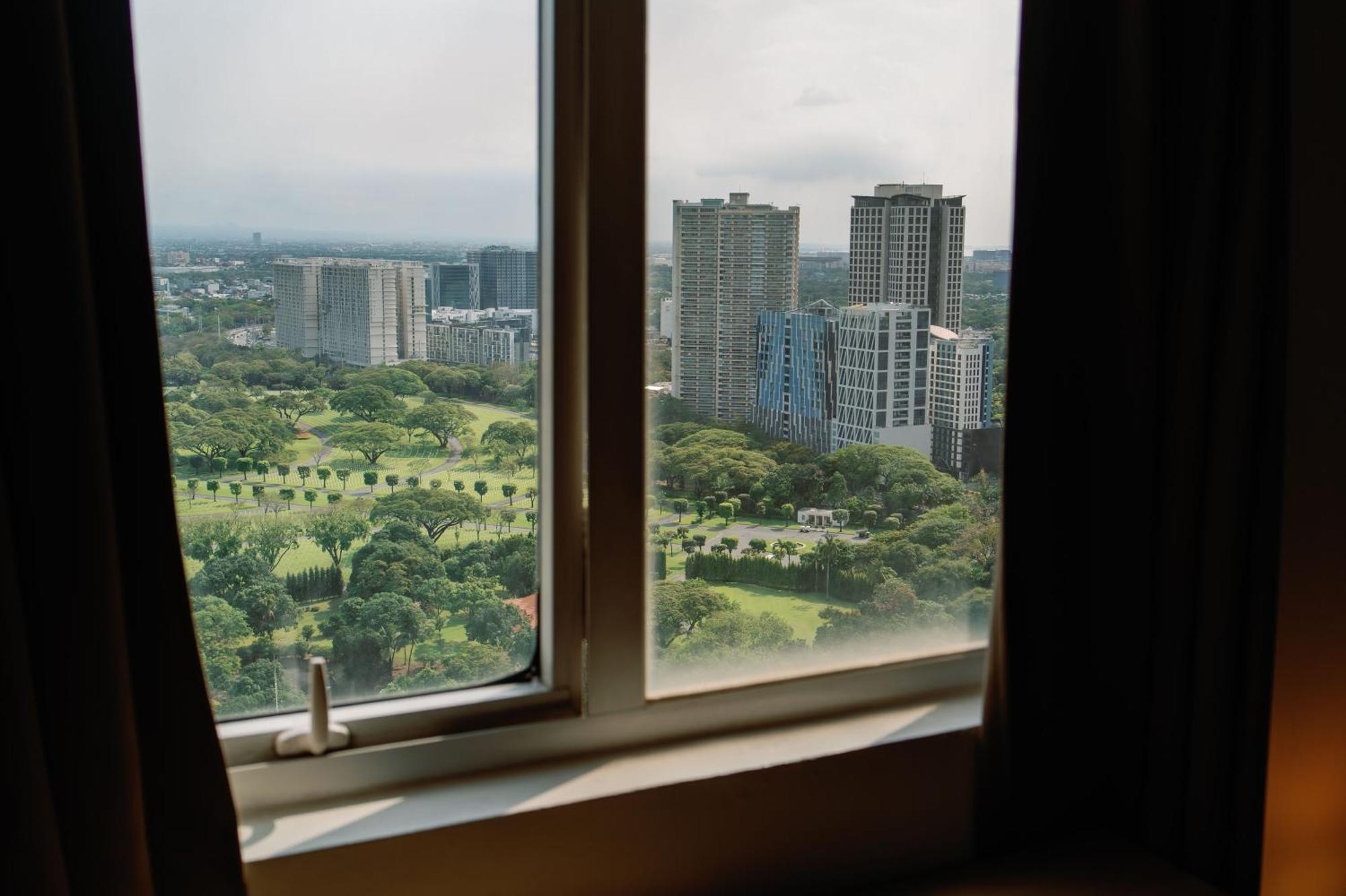 Cozy 2-Bedroom At South Of Market Soma Bgc Near Sm Aura, Market! Market! & Bonifacio High Street Тагуиг Екстериор снимка