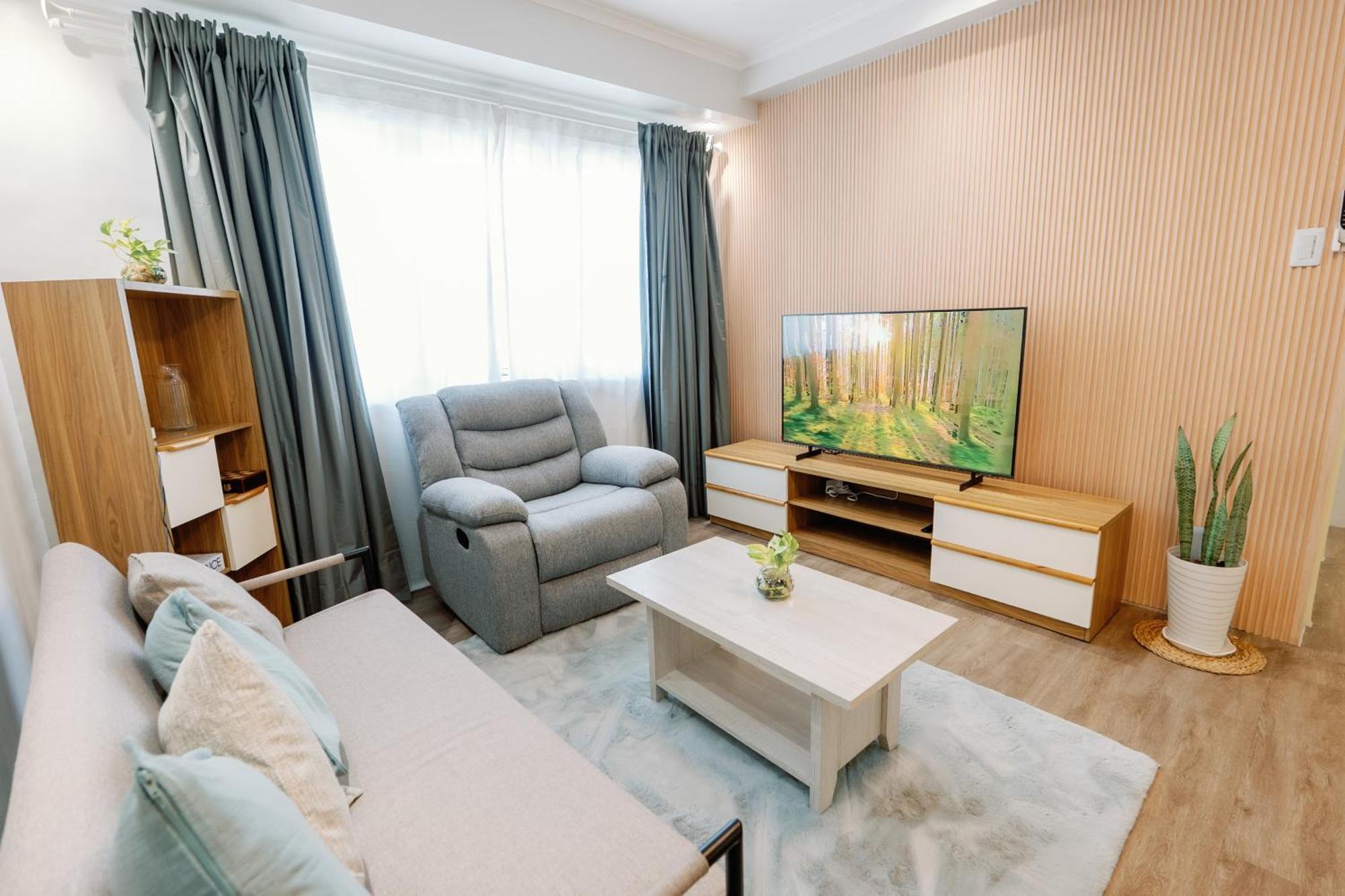 Cozy 2-Bedroom At South Of Market Soma Bgc Near Sm Aura, Market! Market! & Bonifacio High Street Тагуиг Екстериор снимка
