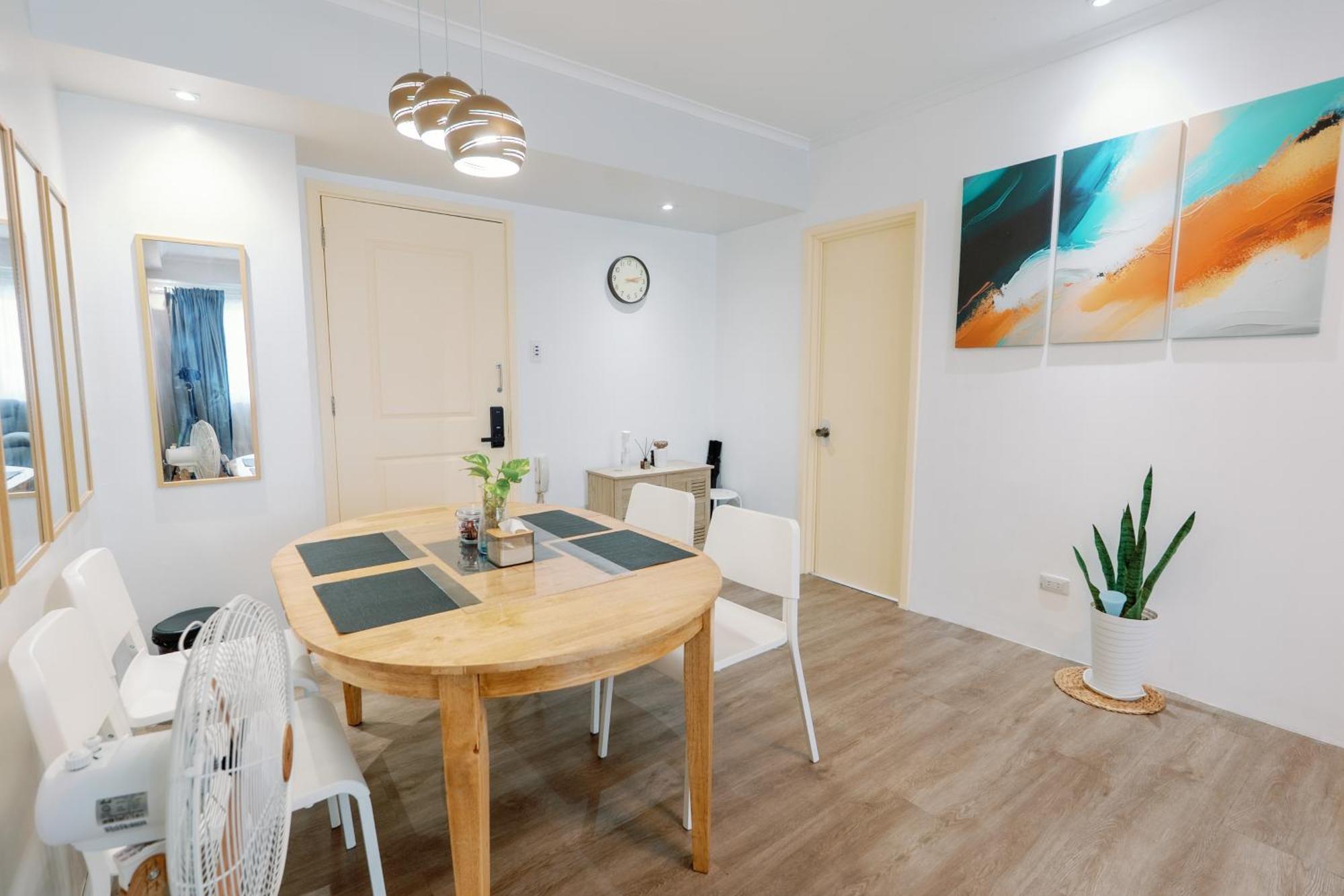 Cozy 2-Bedroom At South Of Market Soma Bgc Near Sm Aura, Market! Market! & Bonifacio High Street Тагуиг Екстериор снимка